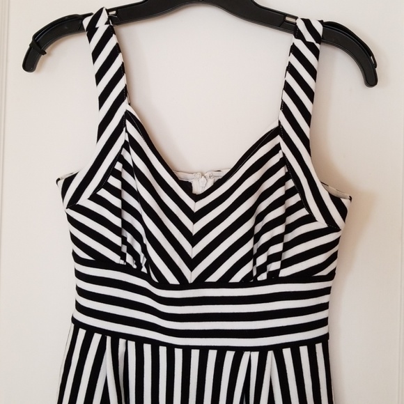 NEW Maison Jules Striped Dress - B&W, XS - Picture 3 of 4